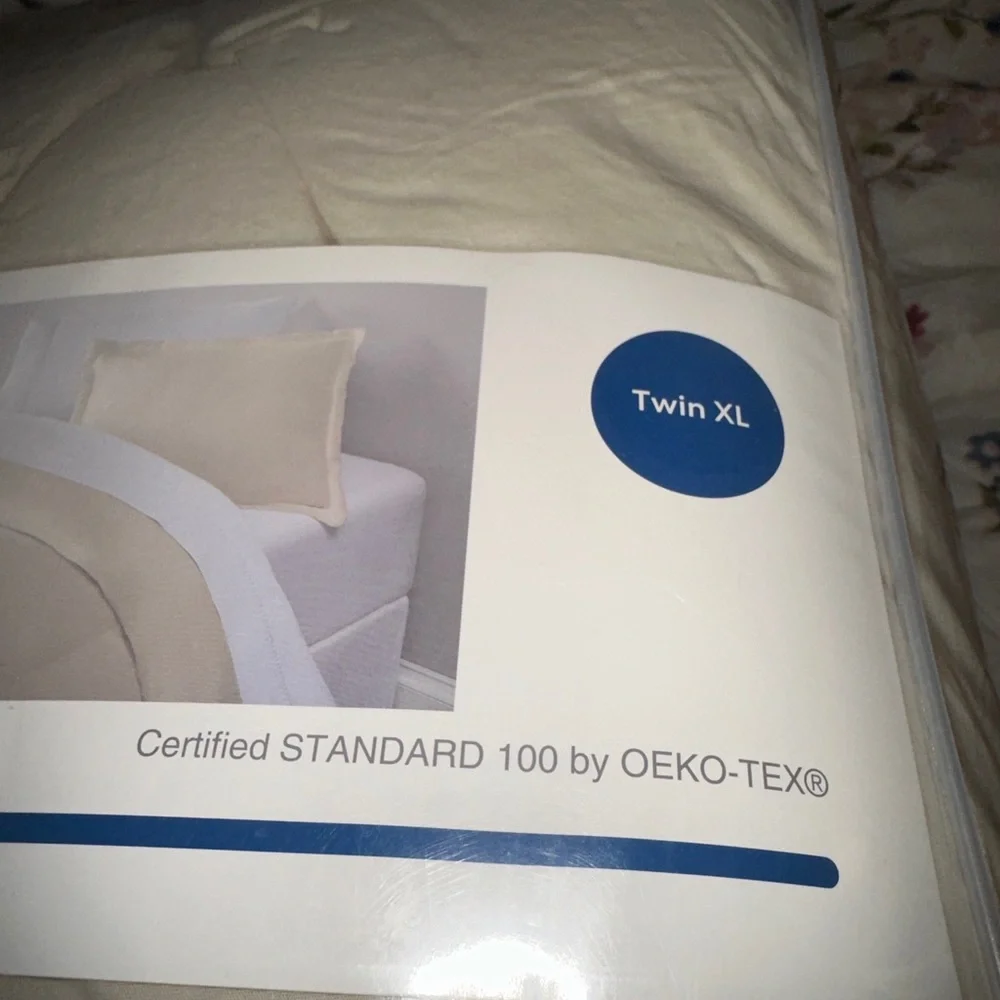 Simply Essential 2 Piece Garment Washed Comforter Set Size Twin/XL Brand New